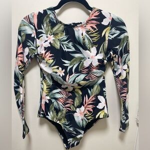 Kona Sol, S, Women’s Black/Green One Piece Swimsuit w/ Sleek Design,long sleeve